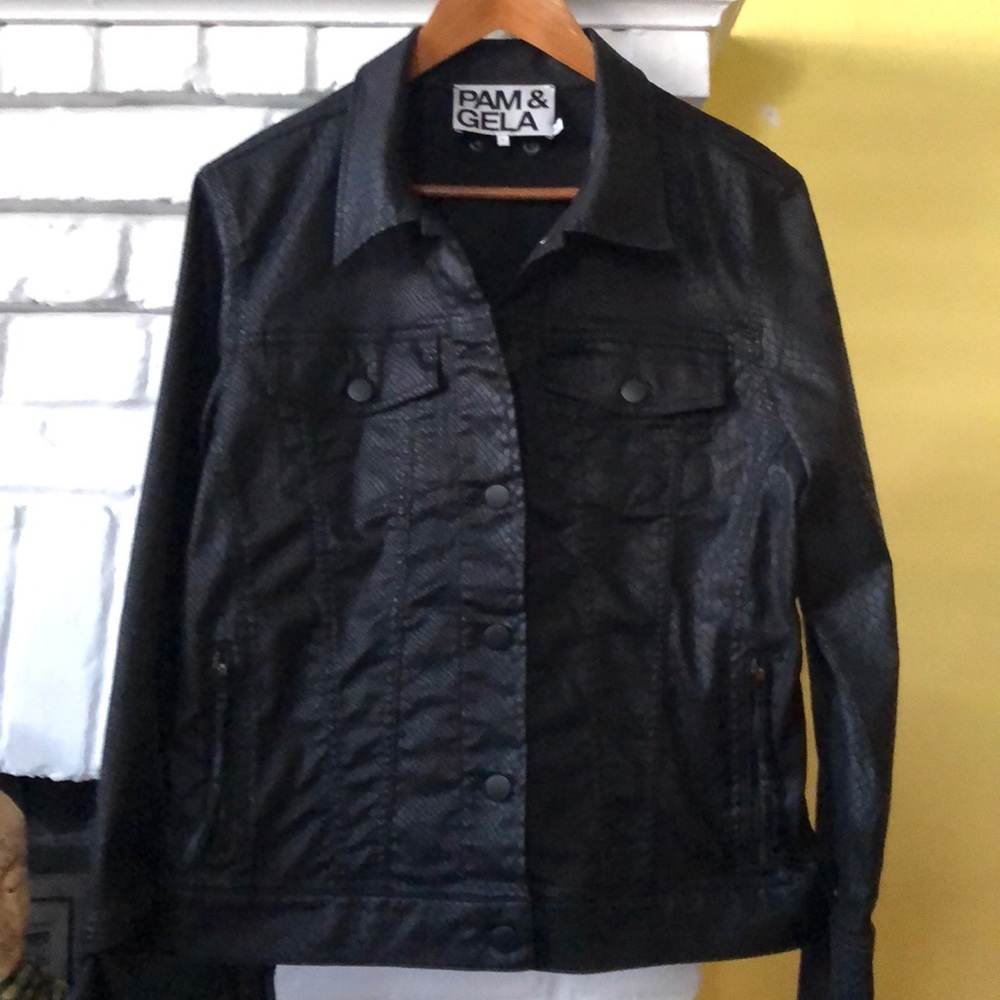 (NWOT) Pam & Gela snakeskin coated denim jacket L